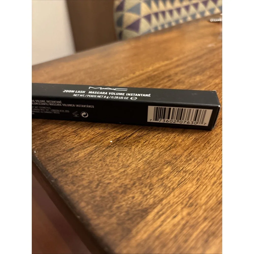 New Unopened MAC Zoom Lash Mascara ZOOMBLACK .28 oz Instant Volume‎